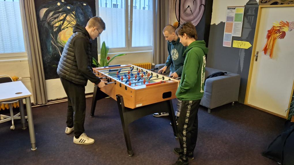 Žáci se zúčastňují aktvit v nízkoprahovém centru Mezičas