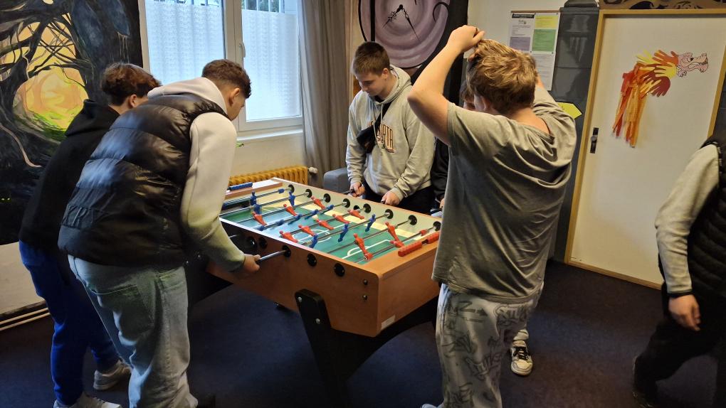 Žáci se zúčastňují aktvit v nízkoprahovém centru Mezičas